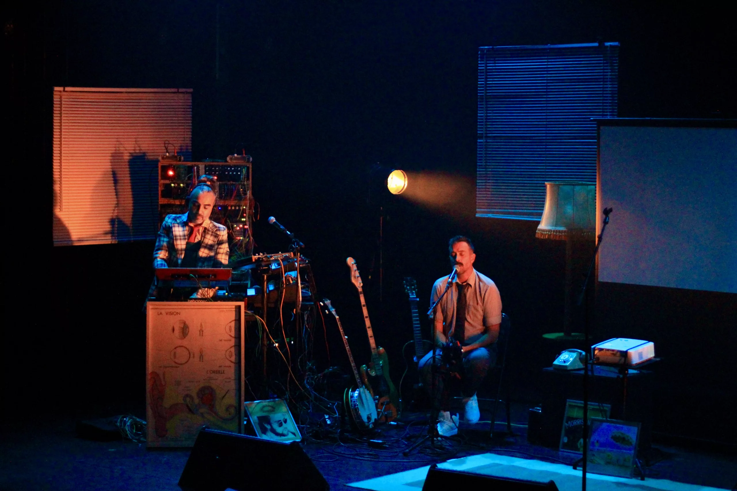 2024:10:11_DOSE_LE_SON_Bureau_du_Volume_JusteGrand_Bureau31