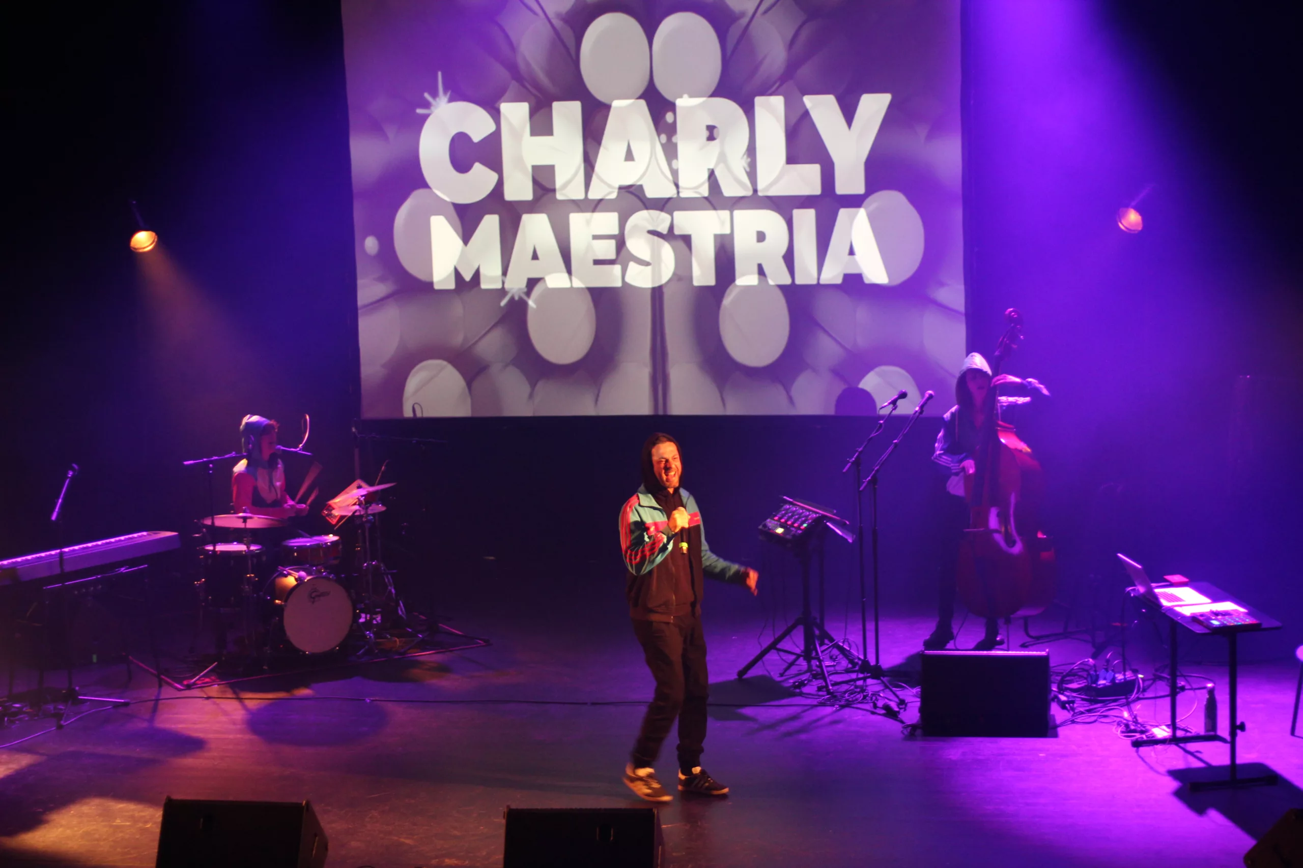 2024:10:11_DOSE_LE_SON_Charly_MaestriaGrand_Bureau5