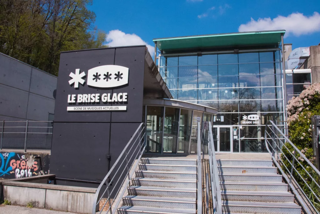 Devanture Brise Glace Annecy